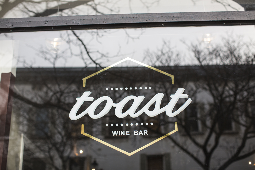 015Toast is Best-Jono & Laynie Co.jpg