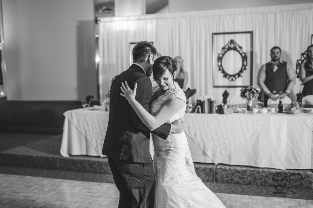 Brantford Wedding Photographer-Jono & Laynie089.jpg