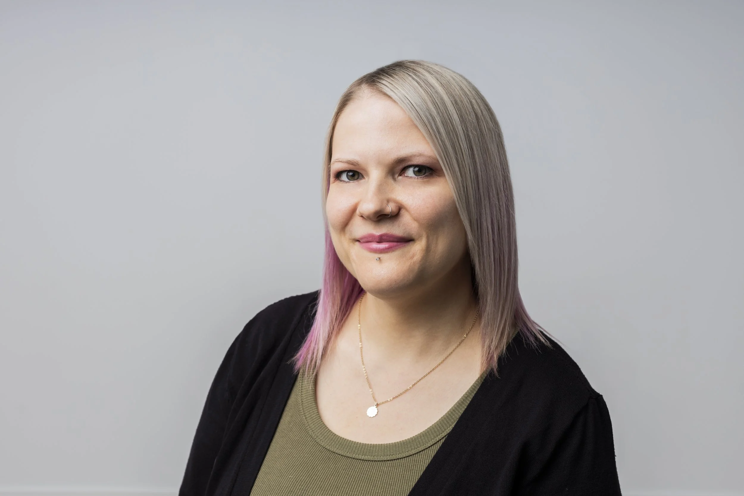 Nadine Headshots006-jonoandlaynie copy.jpg