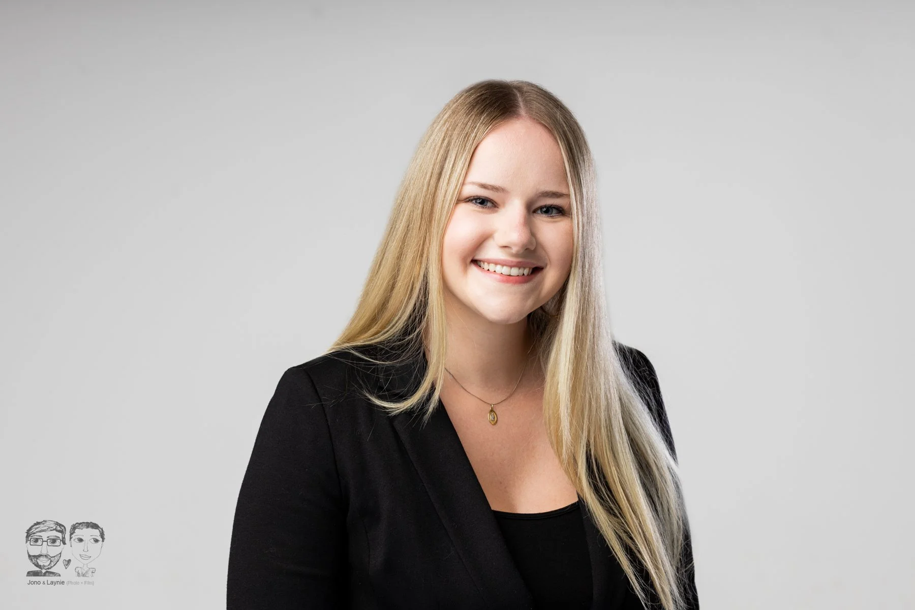 Sarah - IG Wealth047-jonoandlaynie copy.jpg