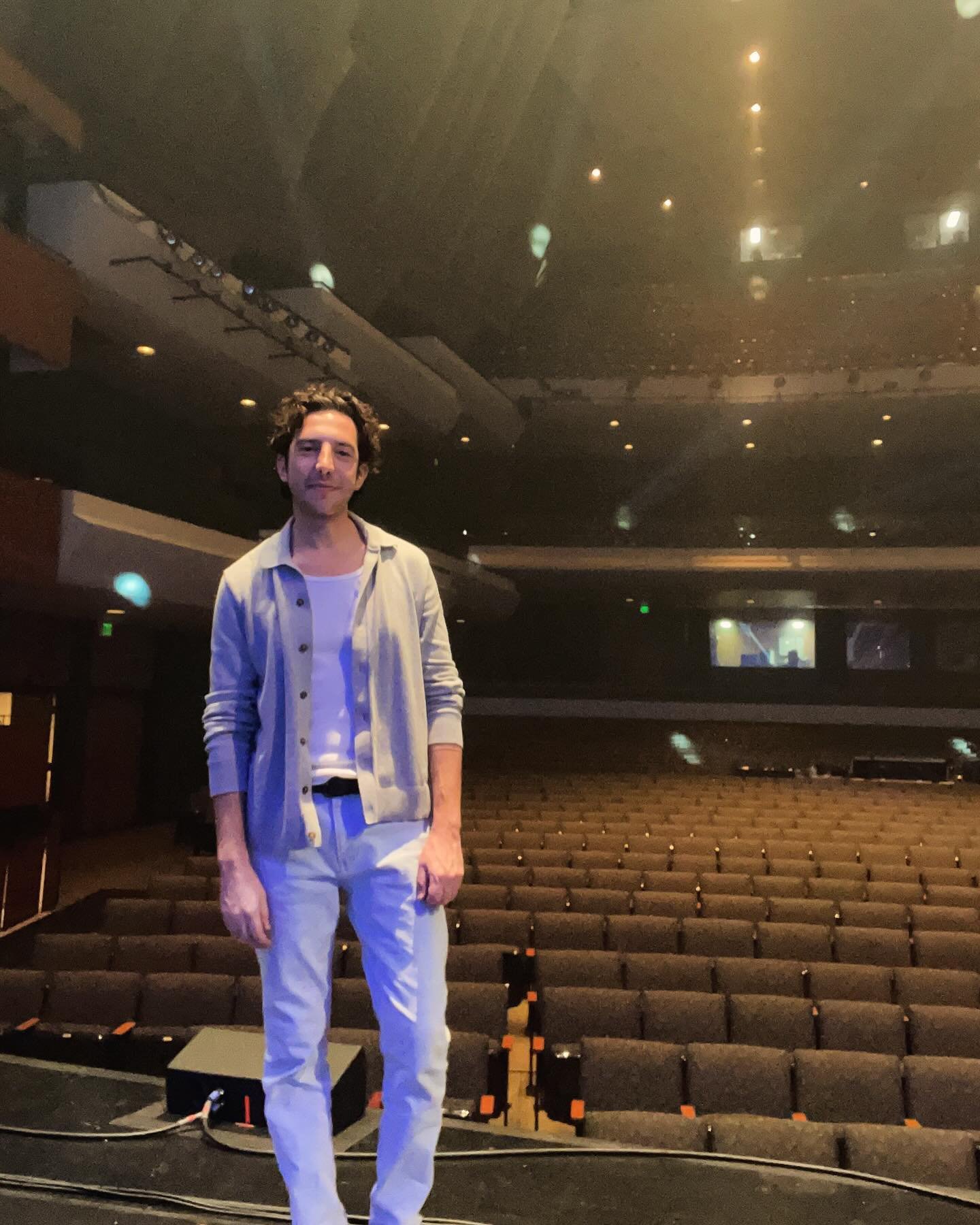 What&rsquo;s up Colorado! See you tonight here at the @pikespeakcentercs in beautiful Colorado Springs!

#sarahbrightman #achristmassymphony #tour #specialguest #tenor #coloradosprings #colorado