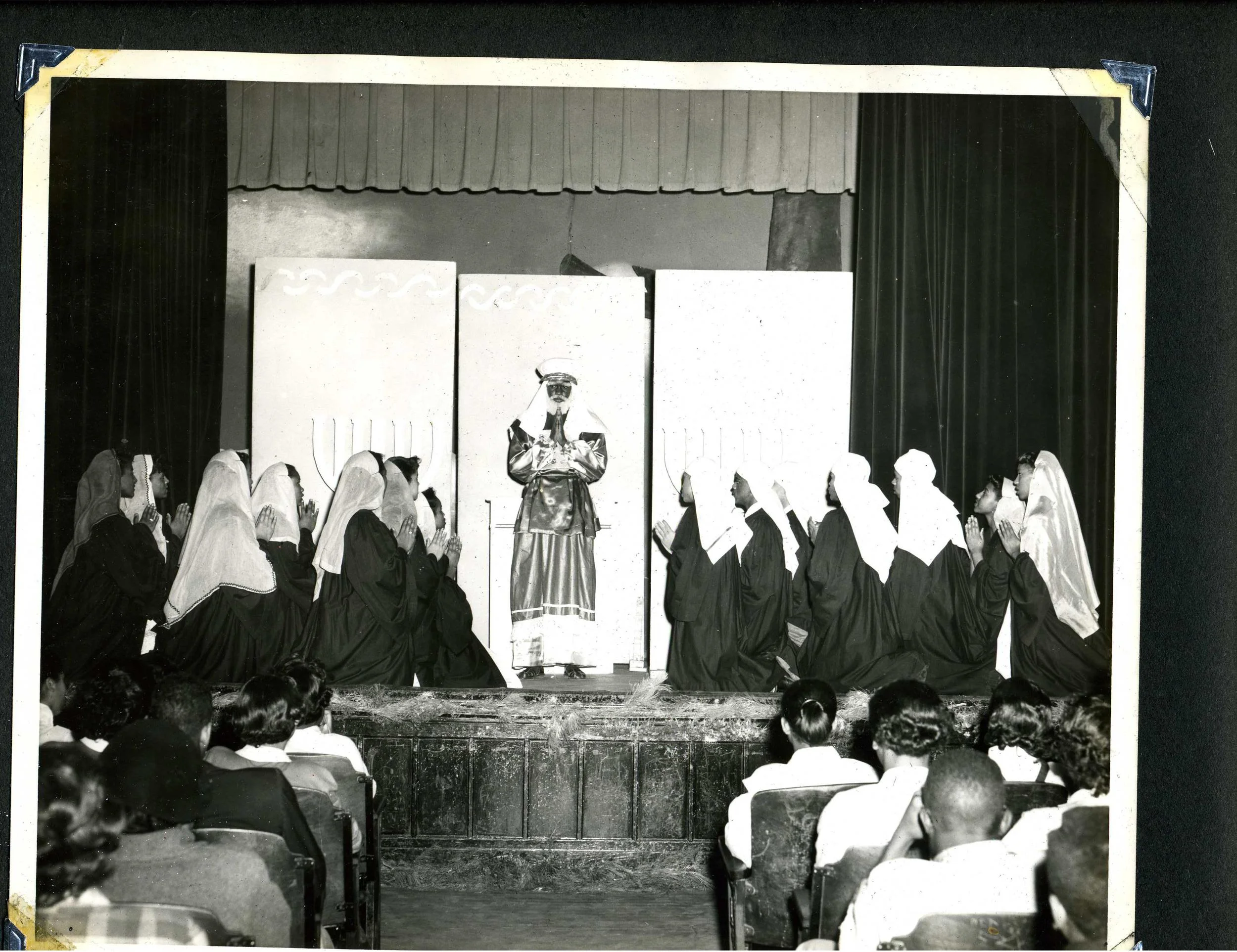 Gloria 1956
