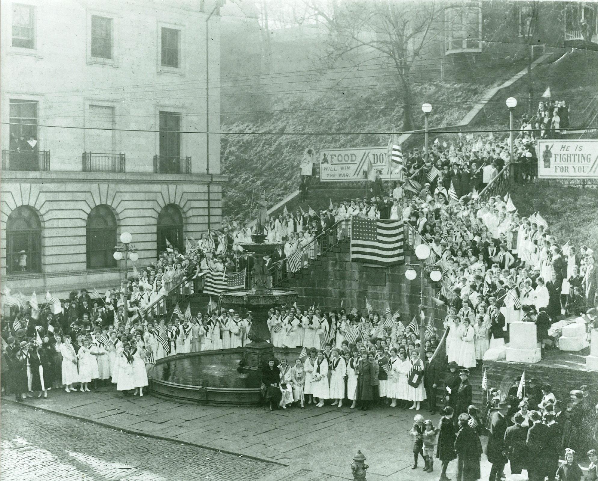 World War I Rally at Monument Terrace, 1914-1918