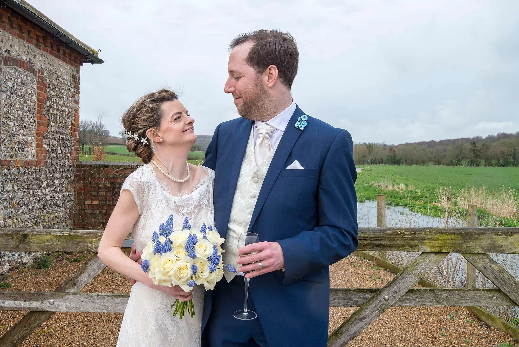 Farbridge Barn Wedding – Rustic Sussex Barn Photography