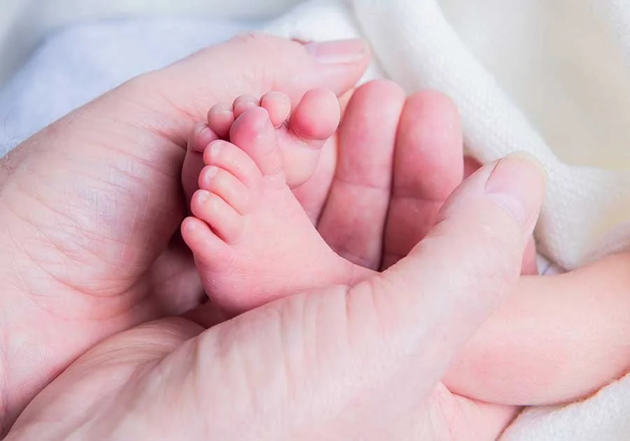 Photo of baby feet for newborn photography Littlehampton photographer