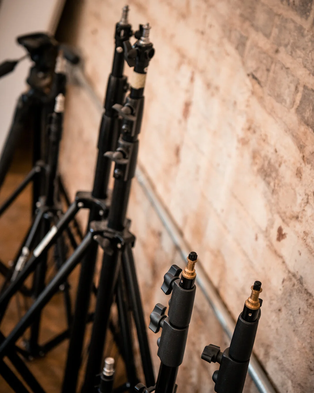 When you rent The Studio you gain access to a variety of non electric photography equipment. Basically you can pack your lights (or not)/camera and you're ready to do anything you'd like. ​​​​​​​​​
With this comes some responsibility to not only keep