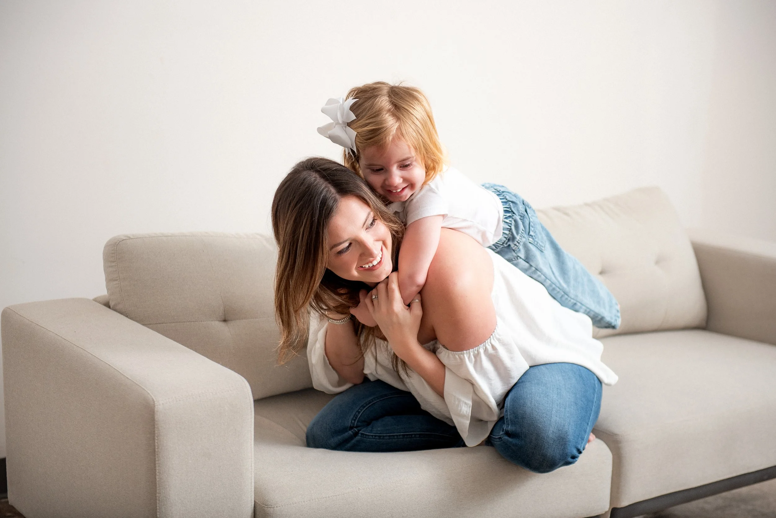 Alison Tapp Gibsonville NC family photographer with her daughter Izzy