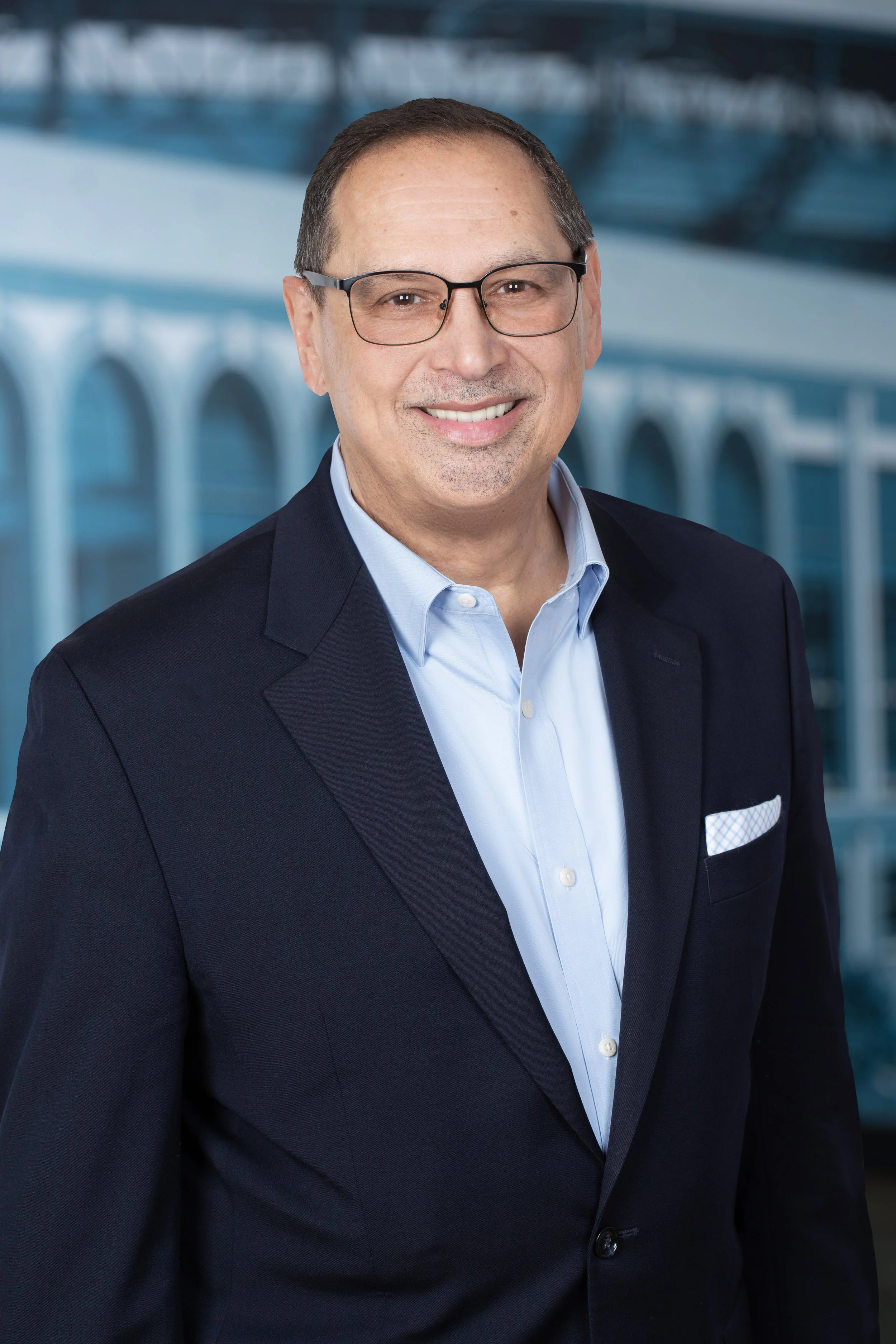 Robert Abreu Headshot