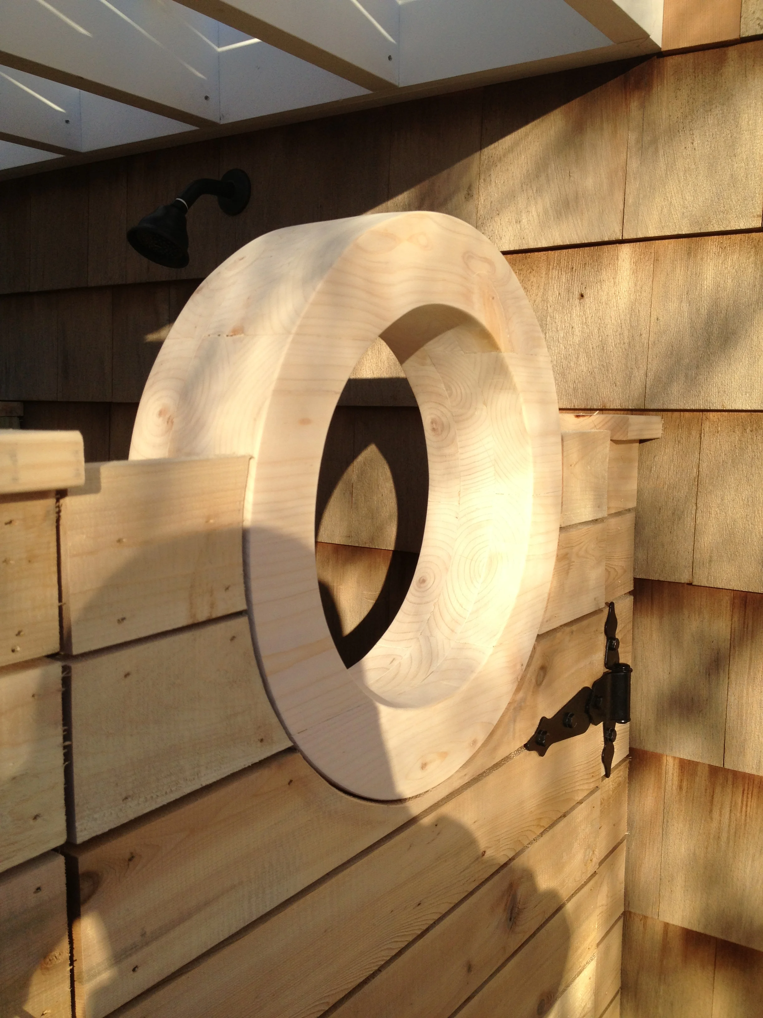 Creative outdoor shower 