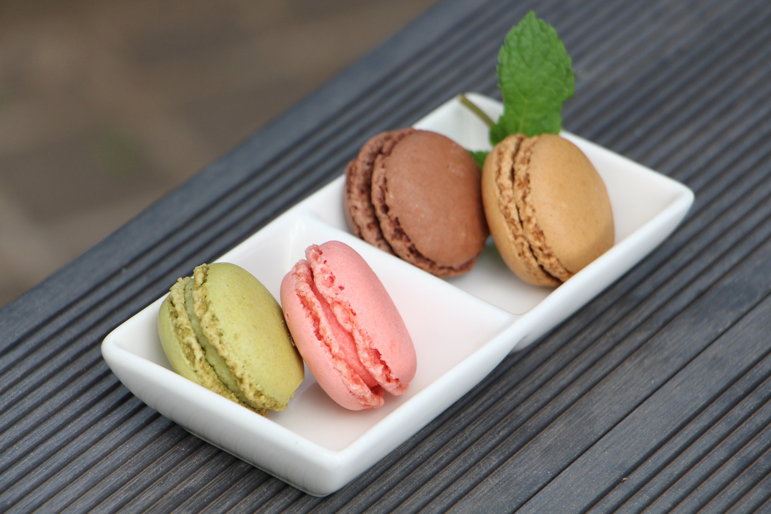 If you’re anything like us, you love these timeless and chic French macaroons that come in a variety of flavors. What’s your favorite flavor?