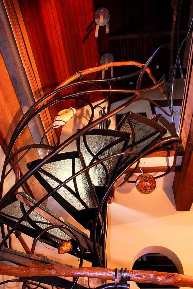 Rudy-Art-Glass-York-PA-Custom-Spiral-Stairs-3.jpg