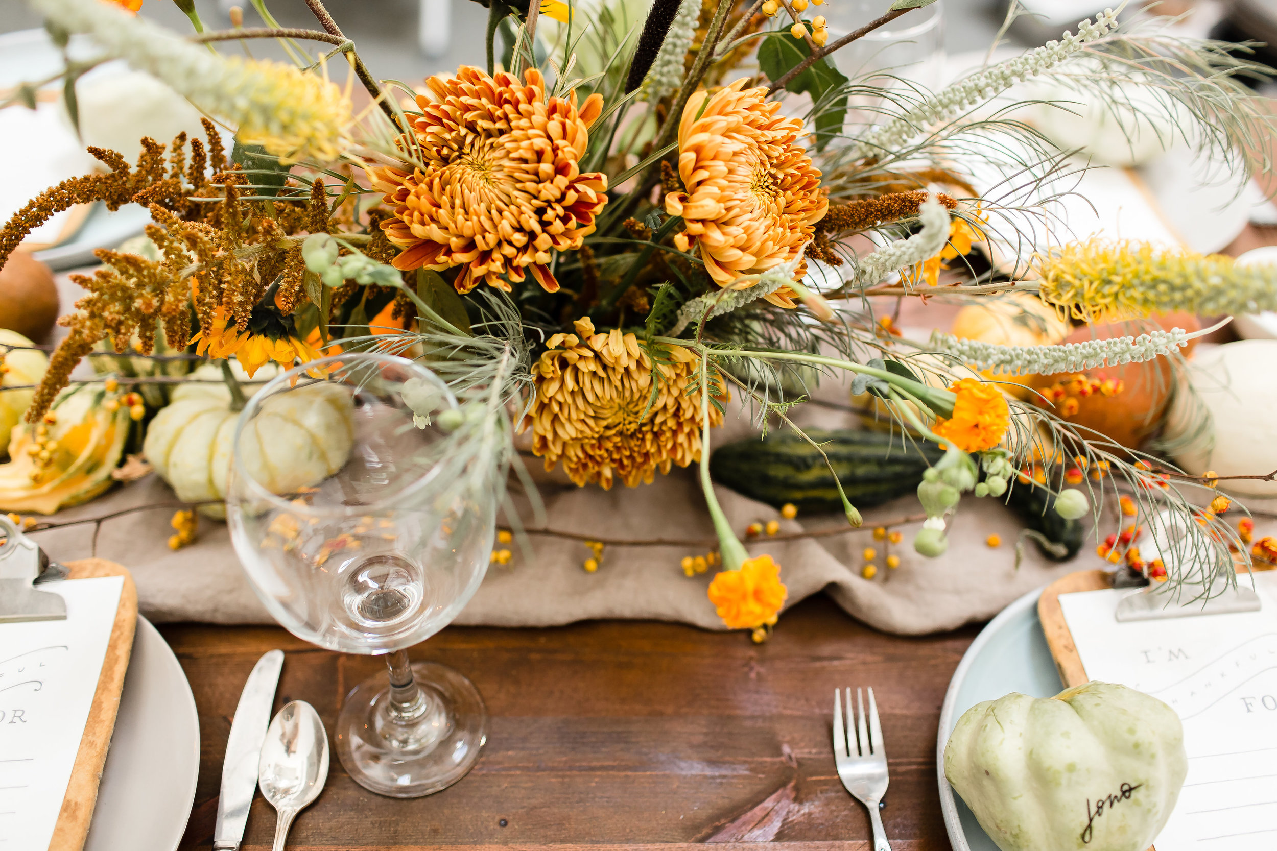 Ash + OAK Thanksgiving DIY Tablescapes