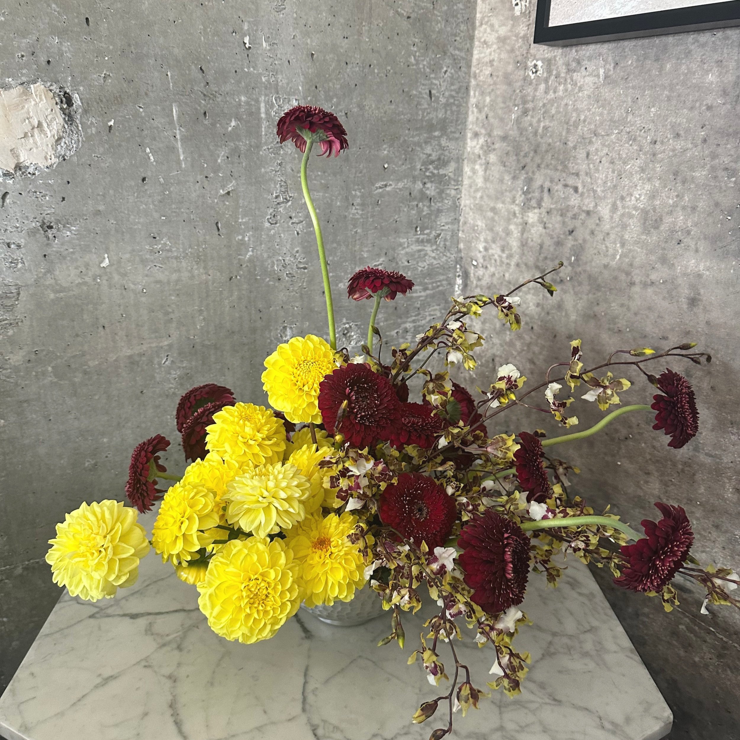 The Cool Girl’s Guide to a Romantic (But Not Boring) Bridal Bouquet