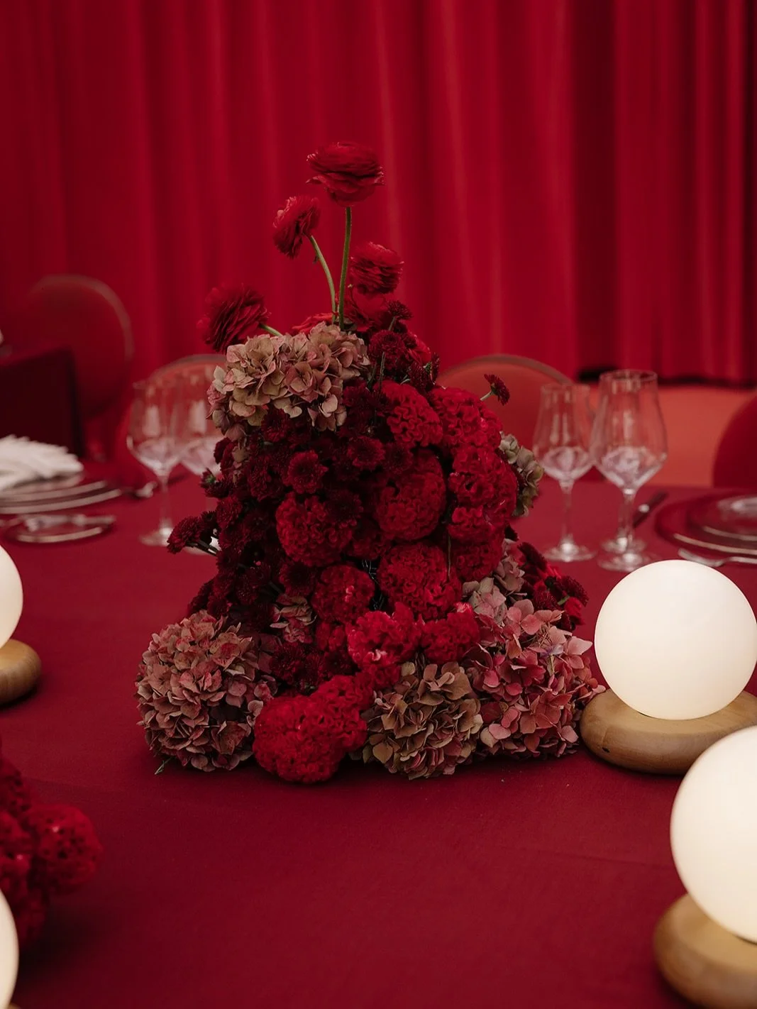 Our yearly red moment

Planning &amp; Design: @mandymarieevents
Venue: @taliesinwi
Photography: @mashaida.co
Cinematography: @kennidynicolefilms
Floral: @ashandoakfloral
Paper: @idiehdesign
Culinary: @laculinaryevents
Tabletop: @casadeperrin
Linen: @