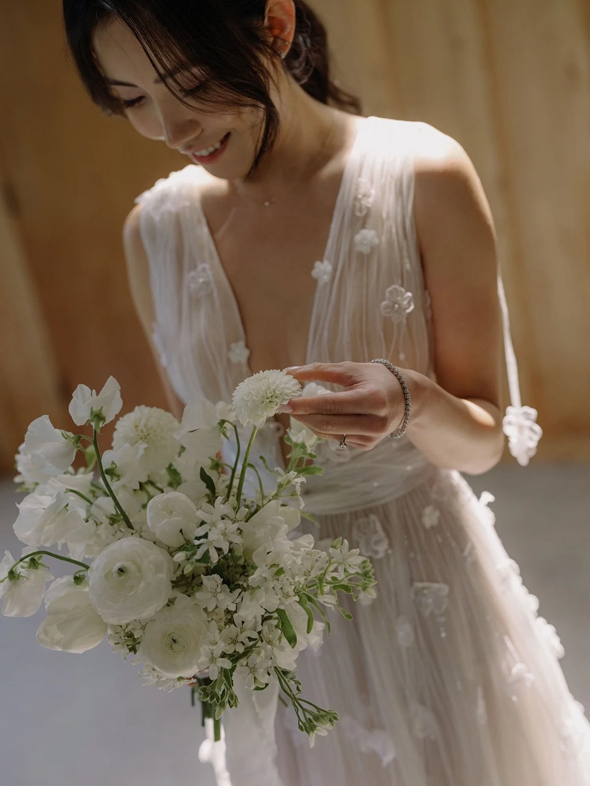 Airy and whimsical flowers perfect for the California coast 

Photographer @alibeckphoto 
Planner @downeystreetevents 
Flower by us!