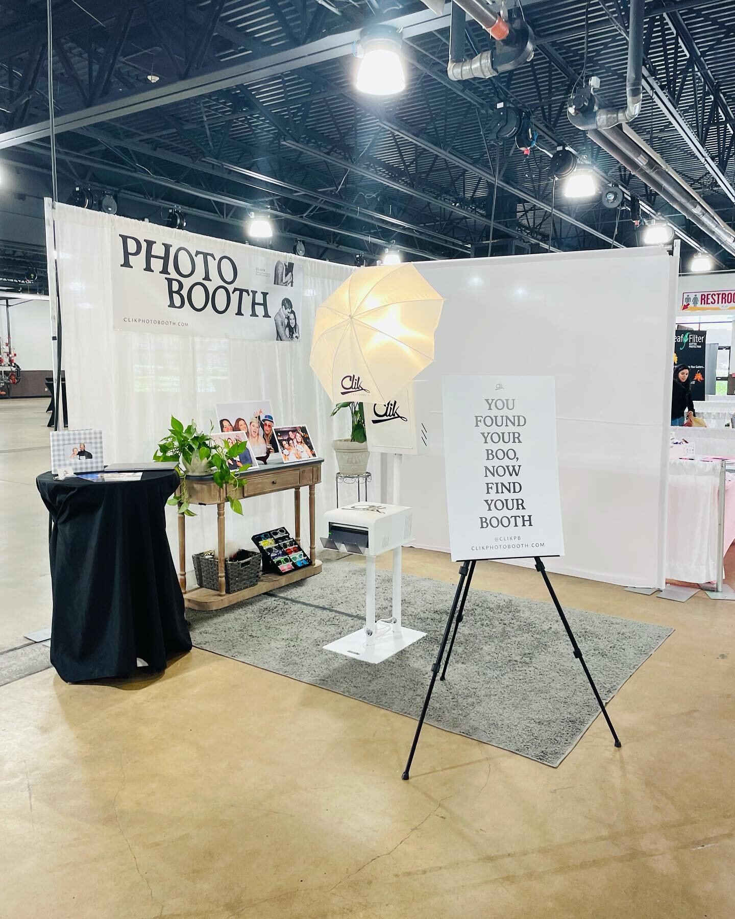 This weekend we got to attend an amazing wedding expo where we met so many brides! 🤩🎉 

Do you know any 2023 brides? Send them our way! Weddings are our favorite events! 🥰🎉🫶🏽💍💒