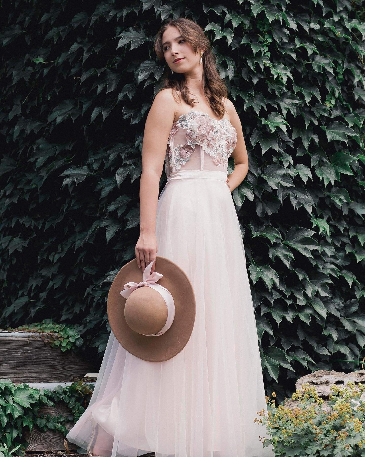 🌸Nous sommes particulièrement chanceuses d&rsquo;avoir des amies remplies de talents 🌸 📷 @zitronixe 💁🏽&zwj;♀️ @ange_roberge_  merci pour tout 💕