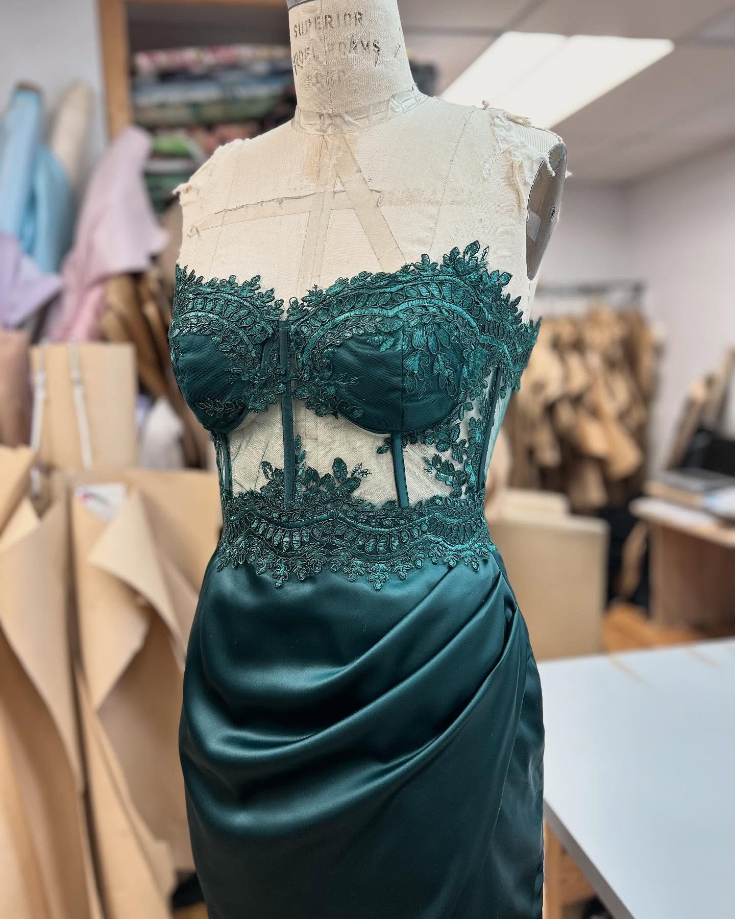 Jolie corset en dentelle 🌿🤍