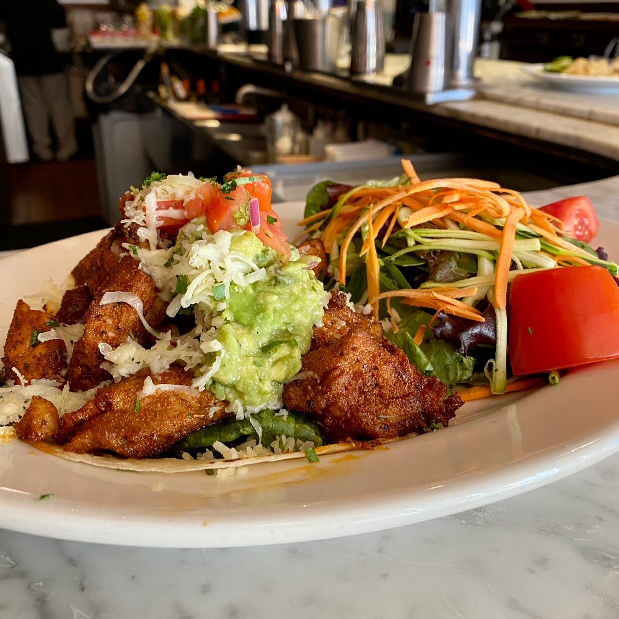 Elm Street Oyster House Happy Hour