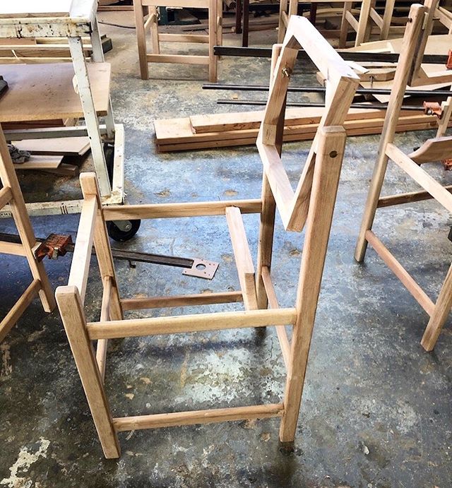 The beginning of a kitchen stool. .
.
.
.
.
.
#abcainteriors #progresspictues #kitchen #wood #kitchenstyle #interiordesign #homestyling #custom #furniture #art #contemporaryhomes #modernhome #style #behindthescenes #kitchendesign #workspace #studio #