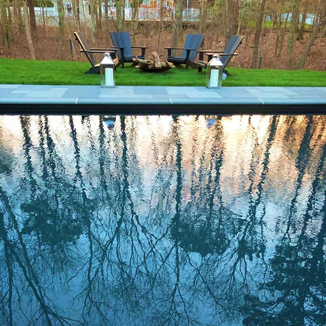 Ready for summer now that this Quogue backyard renovation is complete ☀️🎉 Photo by @littlemissparty .
.
.
.
.
.
.
#abacainteriors #interiordesign  #homestyling #contemporaryhomes  #homedesign #planning #summerhome #renovation #hamptonsstyle #pooltim