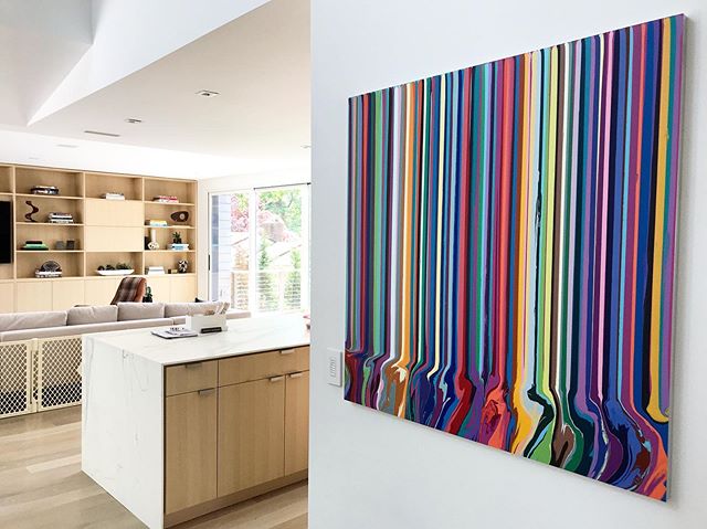 A kitchen with a pop of color ❤️🧡💛💚💙 Art by @iandavenportofficial &amp; design by #abacainteriors .
.
.
.
.
.
#abacainteriors #interiordesign #artofinstagram #homestyling #contemporaryhomes #homestyling #modernhome #moderndesign #artpieces #kitch