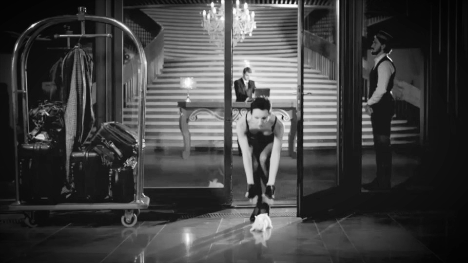 Cosmopolitan Hotel "Right Amount of Wrong" :60