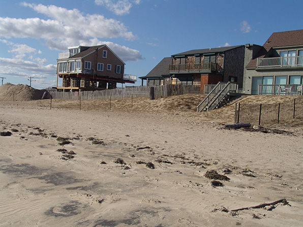To build or not rebuild? That is one of the many questions Rhode Island is debating when it comes to shoreline protections. (Frank Carini/ecoRI News)