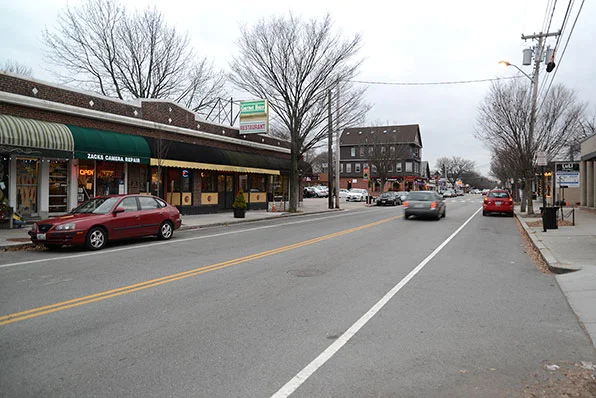 The new off-grid, solar streetlights would be positioned between Fifth Street and Rochambeau Avenue. (Joanna Detz/ecoRI News)