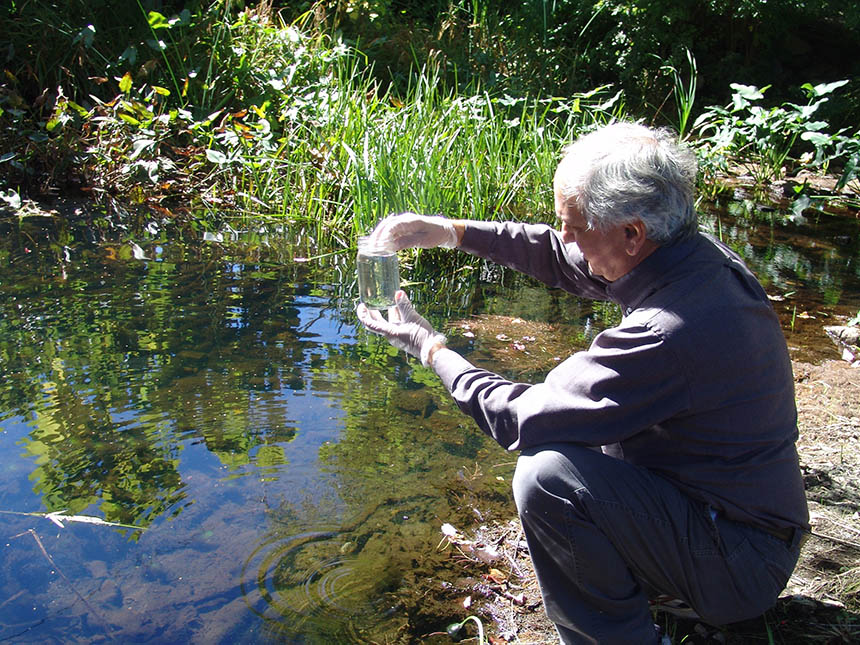 Paul Roselli, president of the Burrillville Land Trust, is keeping a close eye on the health of northwest Rhode Island wetlands. (Frank Carini/ecoRI News)