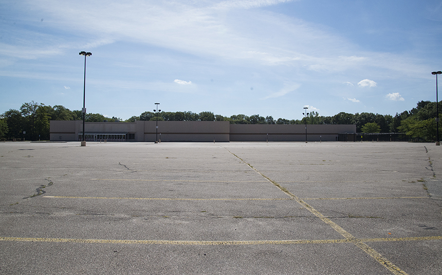 This Walmart on Diamond Hill Road in Woonsocket has been sitting vacant for nearly five years. (Joanna Detz/ecoRI News)