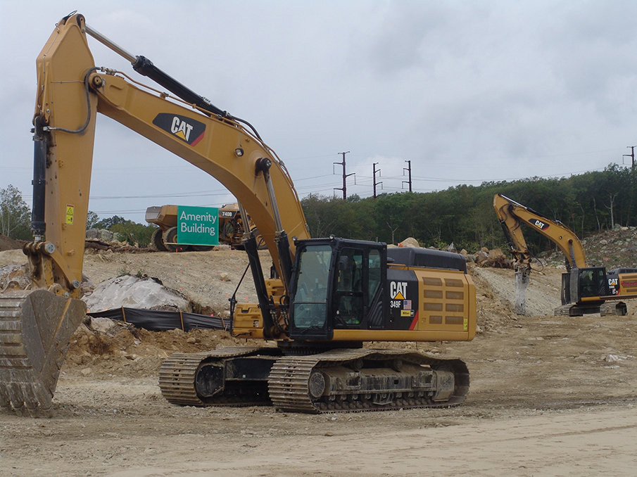 The 420,000-square-foot corporate banking campus will feature a building for amenities.