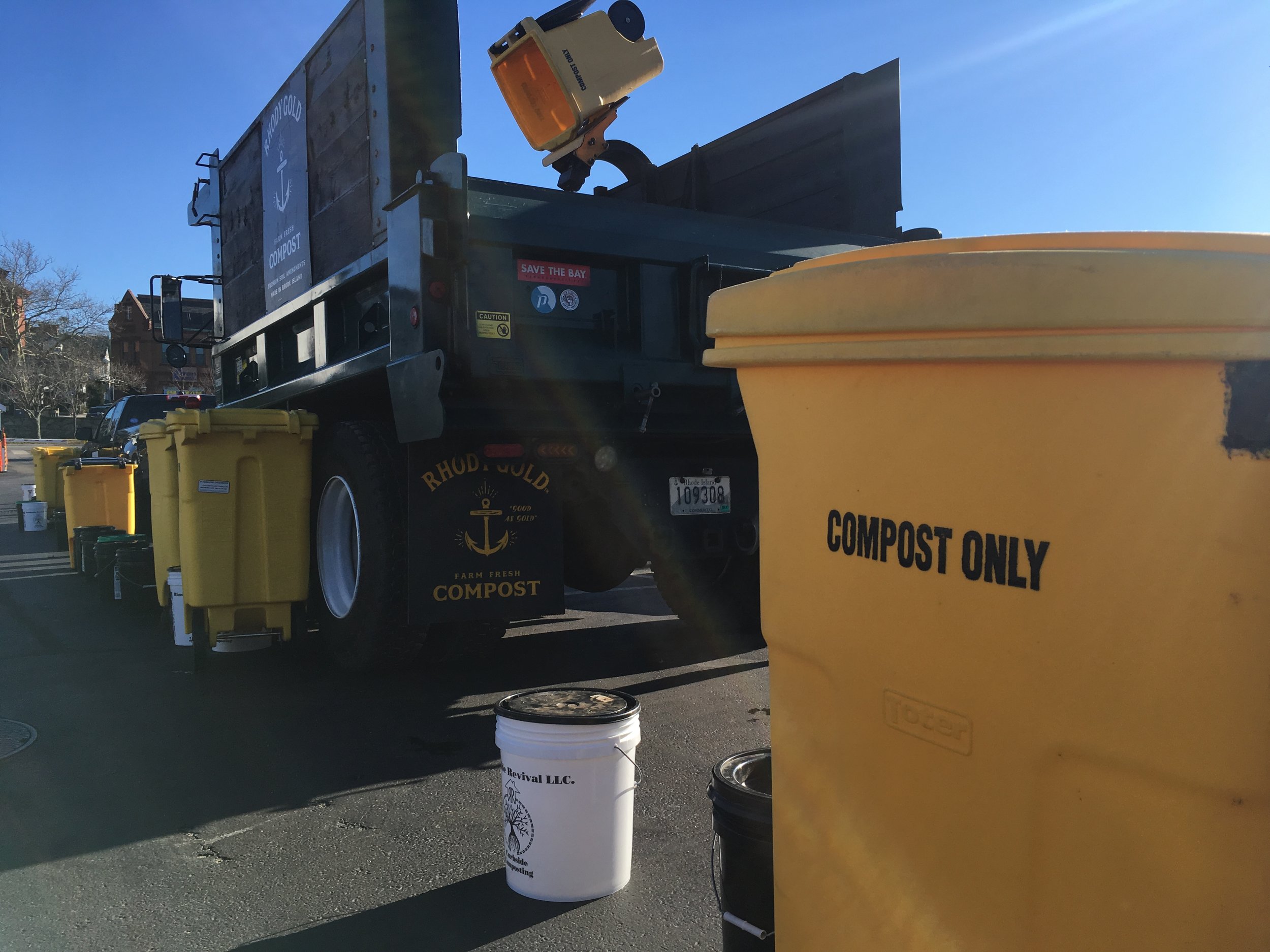 The Compost Plant, Rhodeside Revival, and Aquidneck Community Table will work with Clean Ocean Access to jump-start composting on Aquidneck Island. (Joanna Detz/ecoRI news)