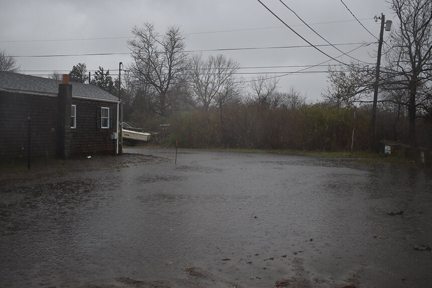 Flooding in the Island Park neighborhood of Portsmouth is becoming a routine occurrence thanks to more frequent and heavy rains and rising coastal waters. (Frank Carini/ecoRI News)