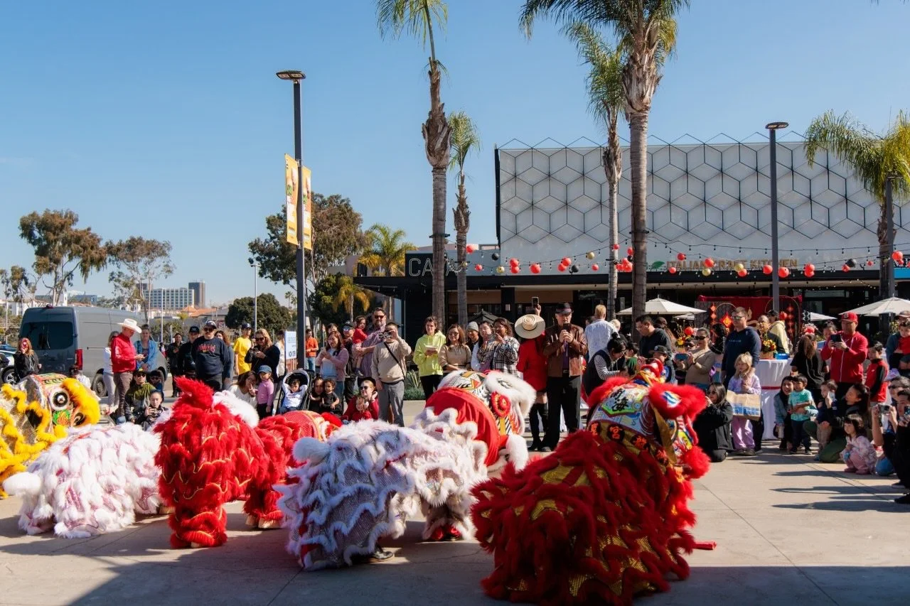 Wishing you luck and prosperity on this Lunar New Year! We hope you enjoy your day ushering in the year of the horse. 🐴🎆