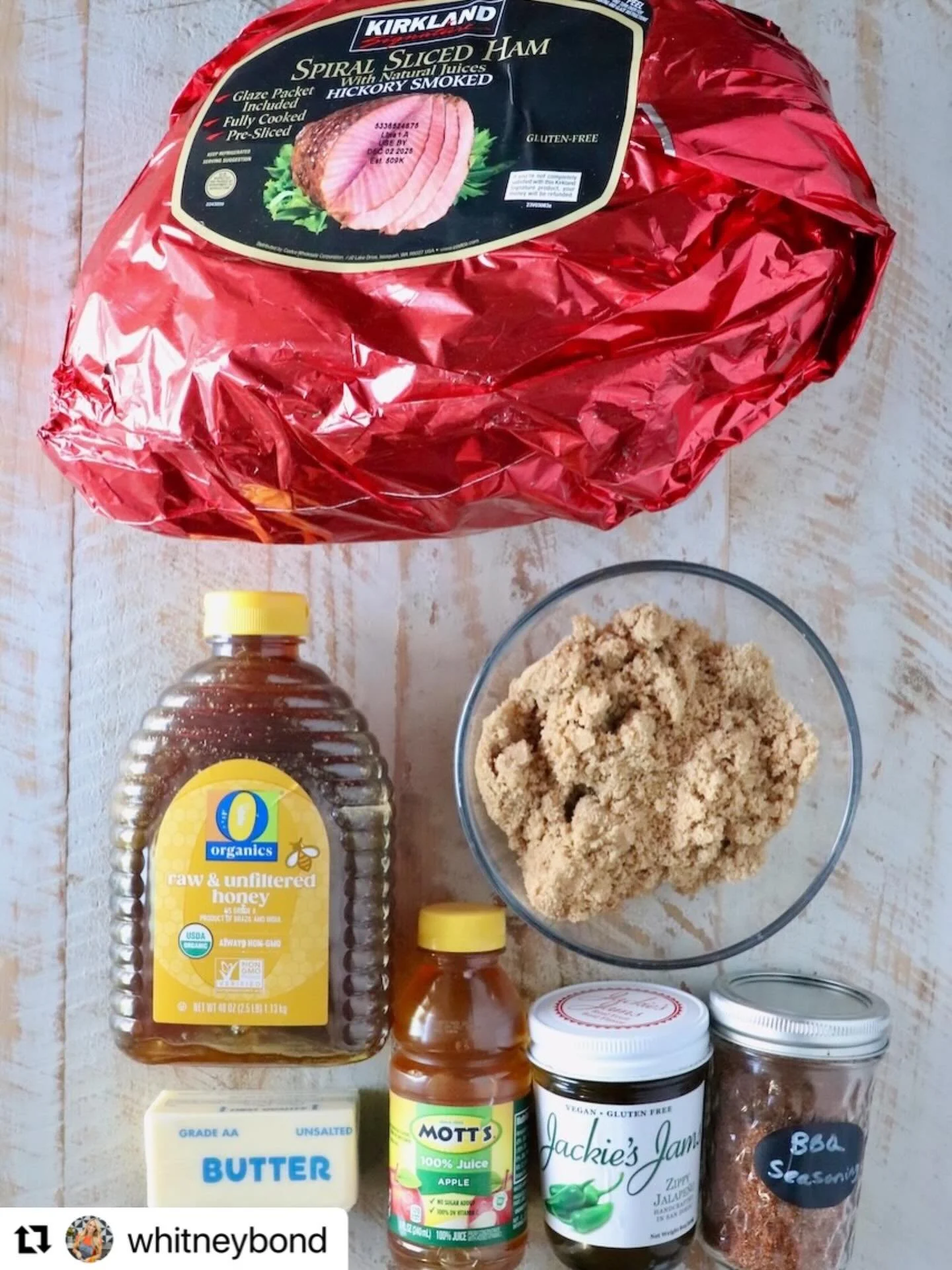 Check out  @whitneybond for great recipes 
・・・
Your Easter dinner just got an upgrade! Comment RECIPE and I&rsquo;ll send you all the details for this Smoked Ham (that can also be made in the oven!!)

Here&rsquo;s why it&rsquo;s the upgraded ham reci