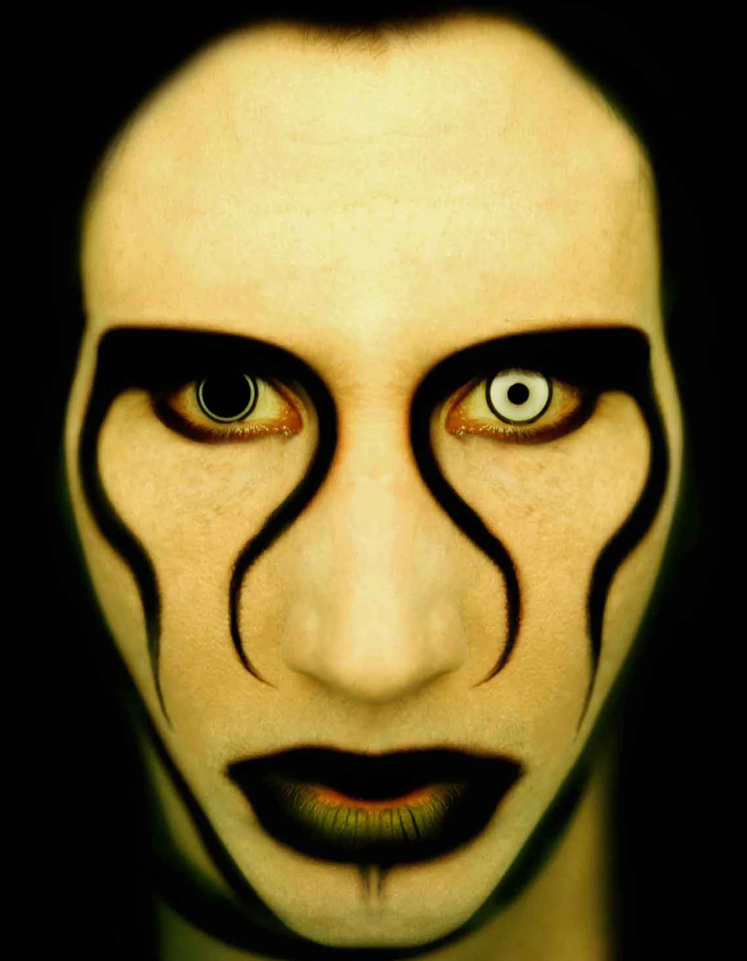 MARILYN MANSON-COVER16X20 SM.jpg