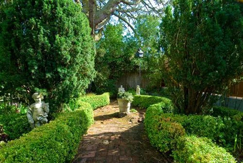11A Garden.jpg