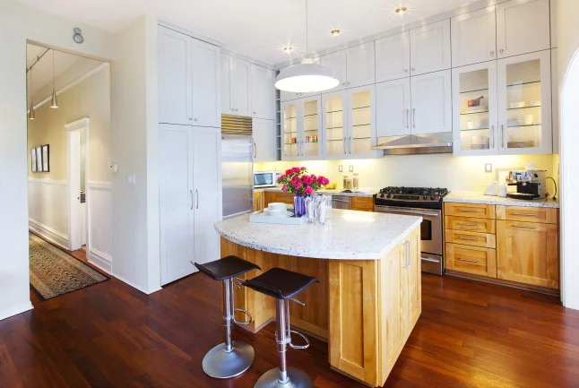 4441_17thSt Kitch2.jpg