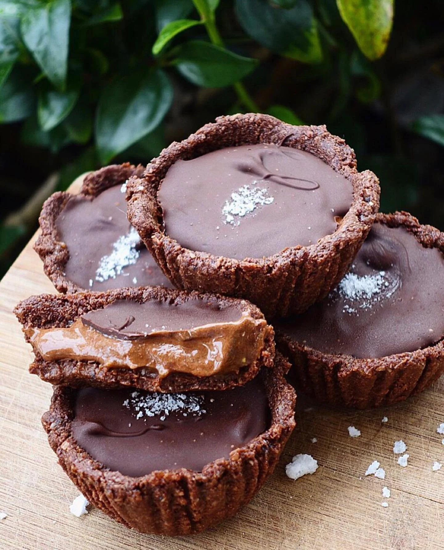 Hello salted caramel my old friend, I&rsquo;ve come to feast on you again&hellip; ✨🧂 I don&rsquo;t know about you, but there&rsquo;s just something so heavenly about the exquisite ratio of salt to sugar that the right type of salted caramel can brin