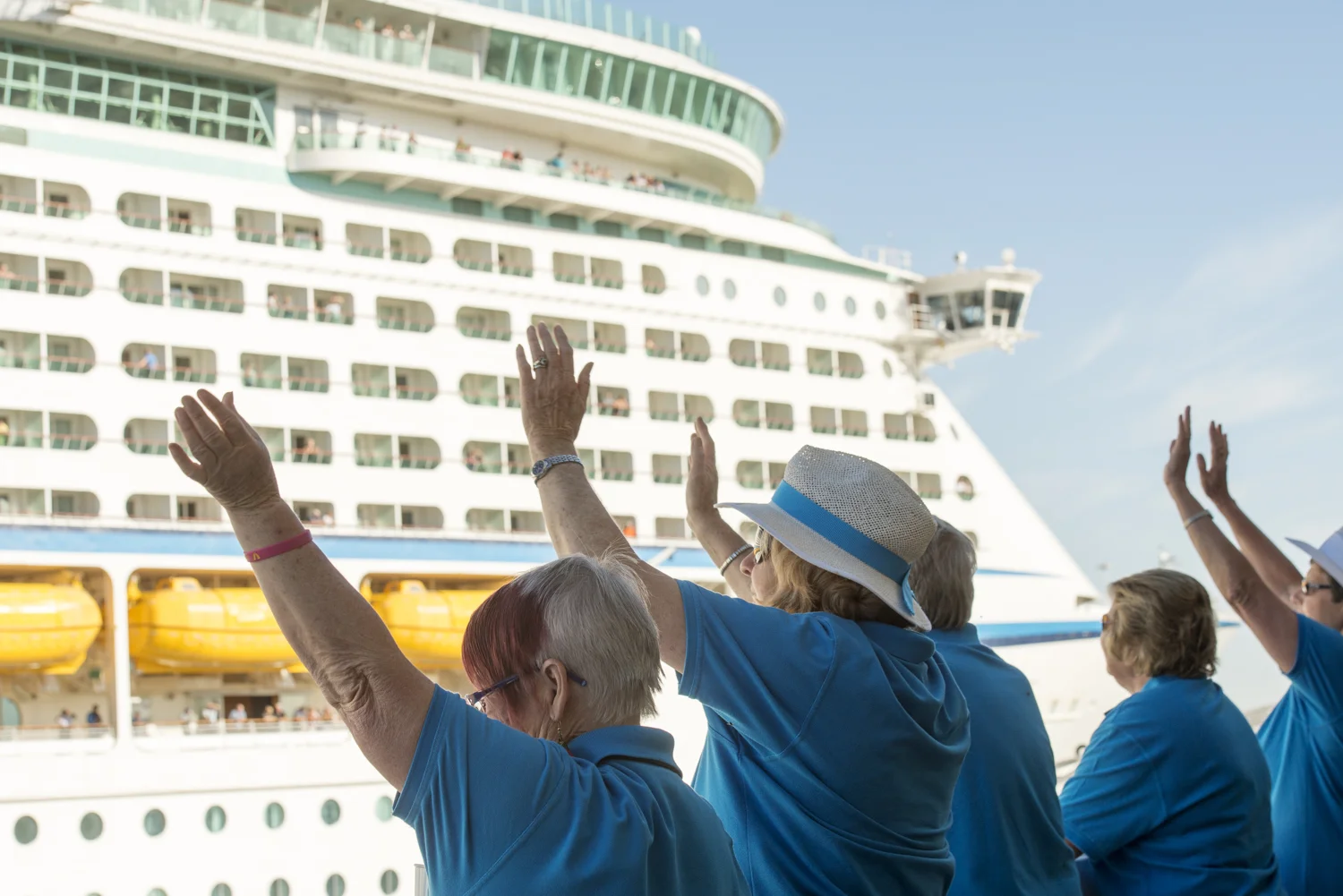 A cruise ship is one HUGE reflector. Look at the light on the faces. l