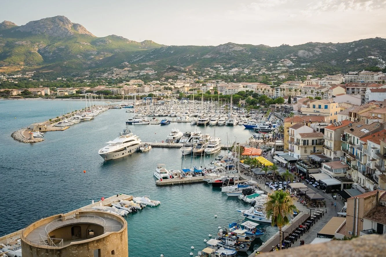 Wandering through the old Citadel of Calvi felt like stepping back in time &ndash; narrow streets, weathered walls, and history tucked into every corner. From the top, the view stretch endlessly over the sea and the town below, with the marina glinti