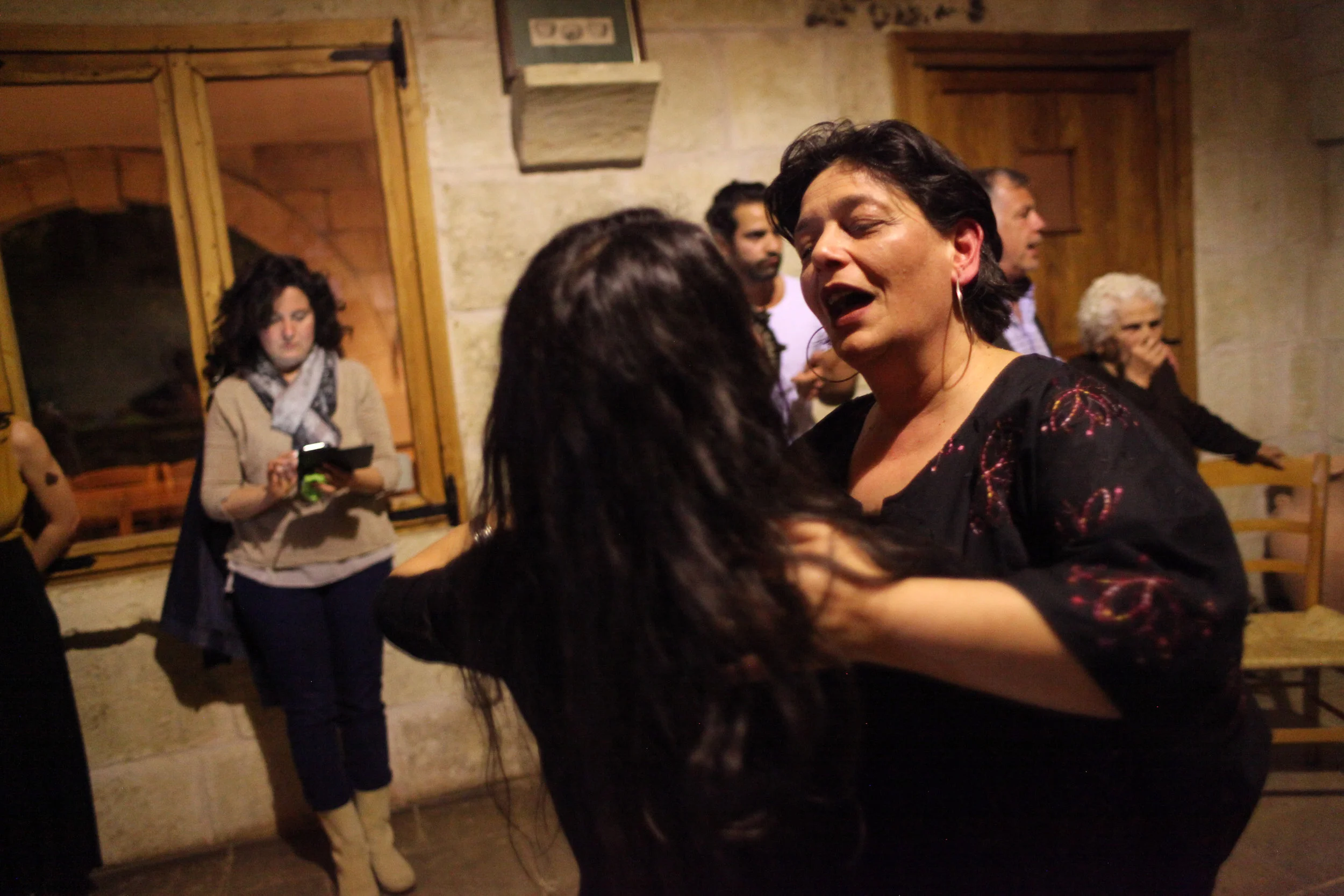 STERKE KREFTER I SVING: Dansen varer inn i seine nattetimar. 