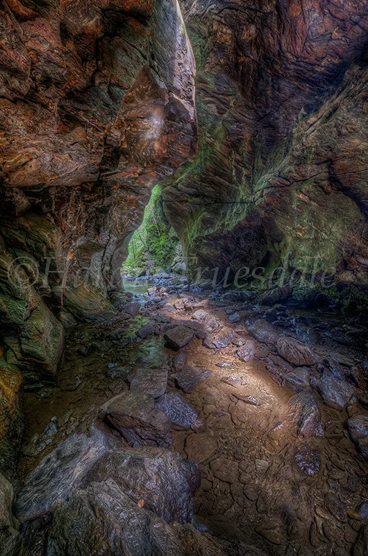Tac#019 'Stone Church Cavern, Dutchess Land Conservancy, NY
