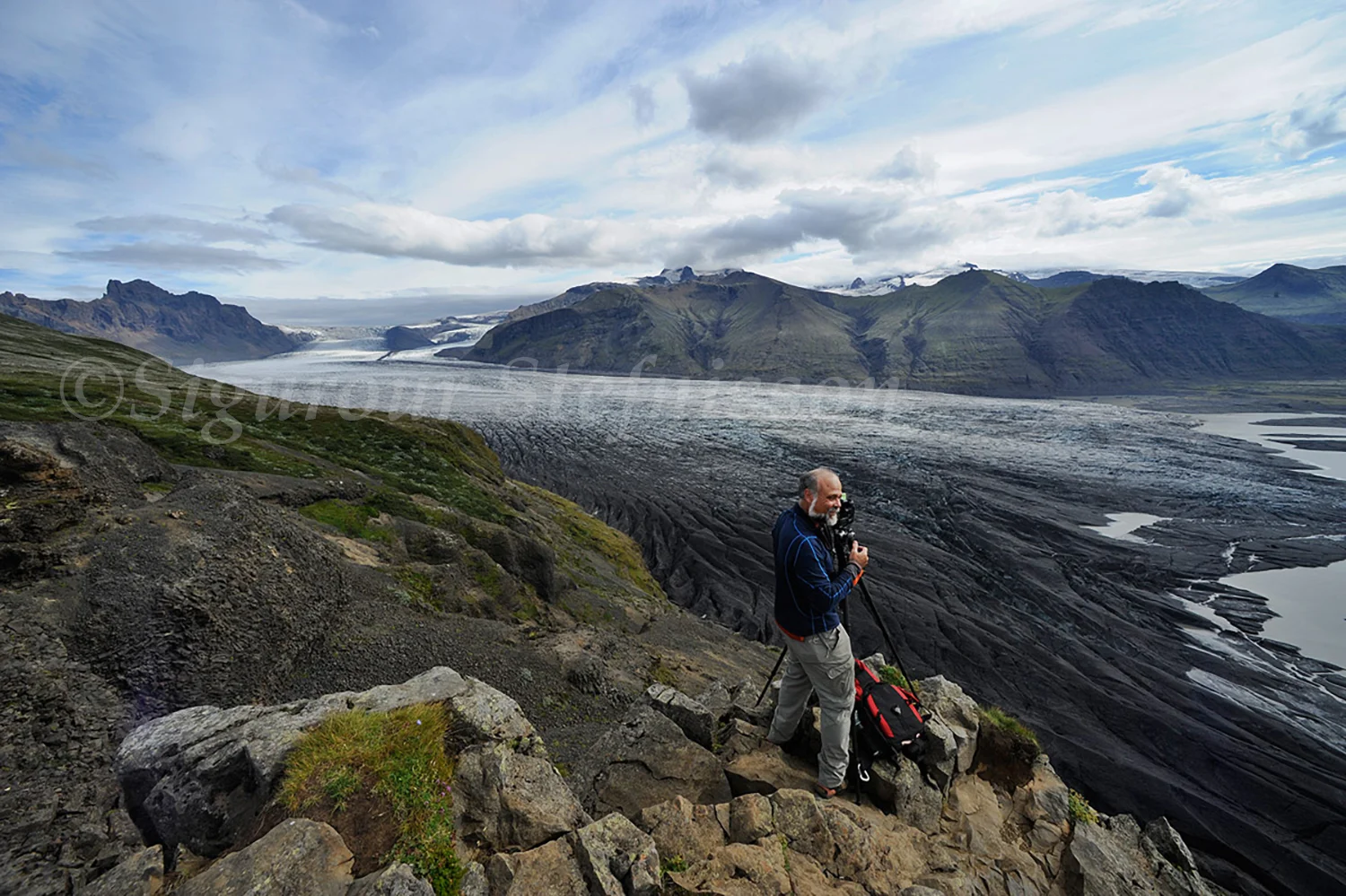 Portrait Iceland 4 sq web.jpg