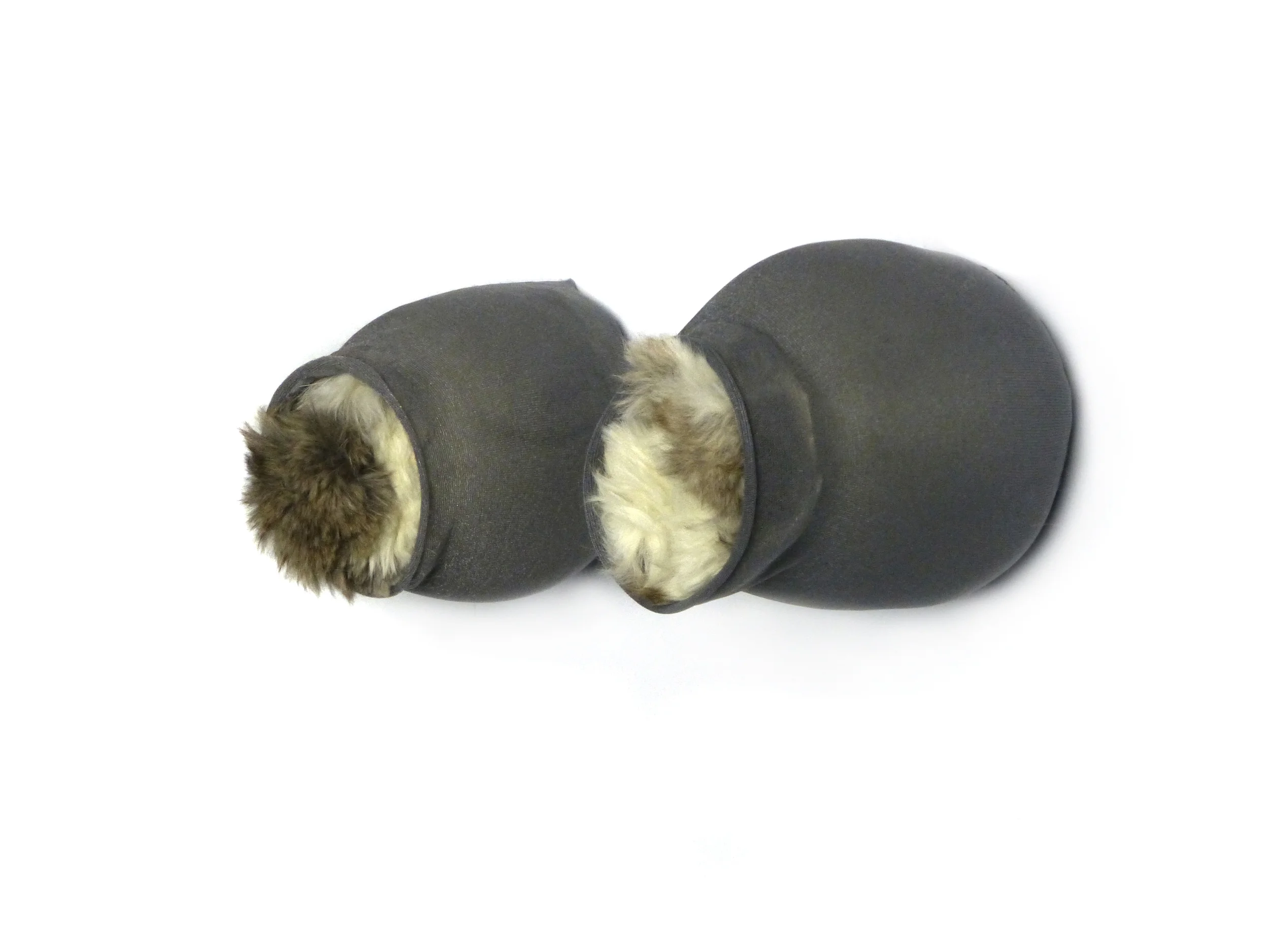 Nr.2, Nylons, sheep`s wool, rabbit fur, needled, 8x14x10 cm