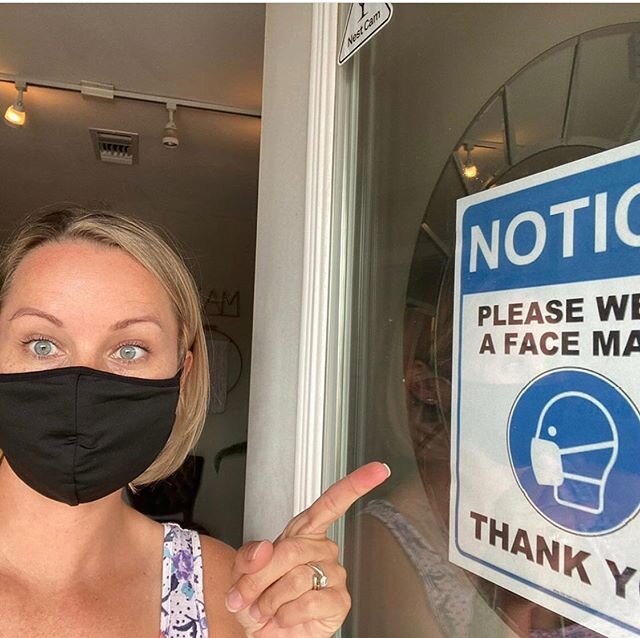 We are still having fun with our clients! Just with a mask and extra care/sanitation thrown in. 
Here is Terra @terrapierce our Top hairstylist @adoremakeupsalon with her amazing self &amp; talent! #repost 
#wearyourmask😷 #austinhairstylist