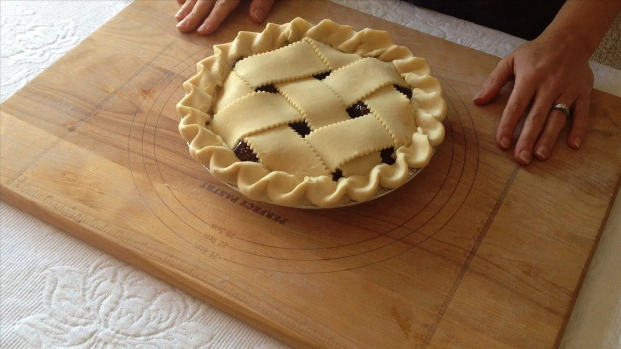 dark cherry pie pt2.jpg