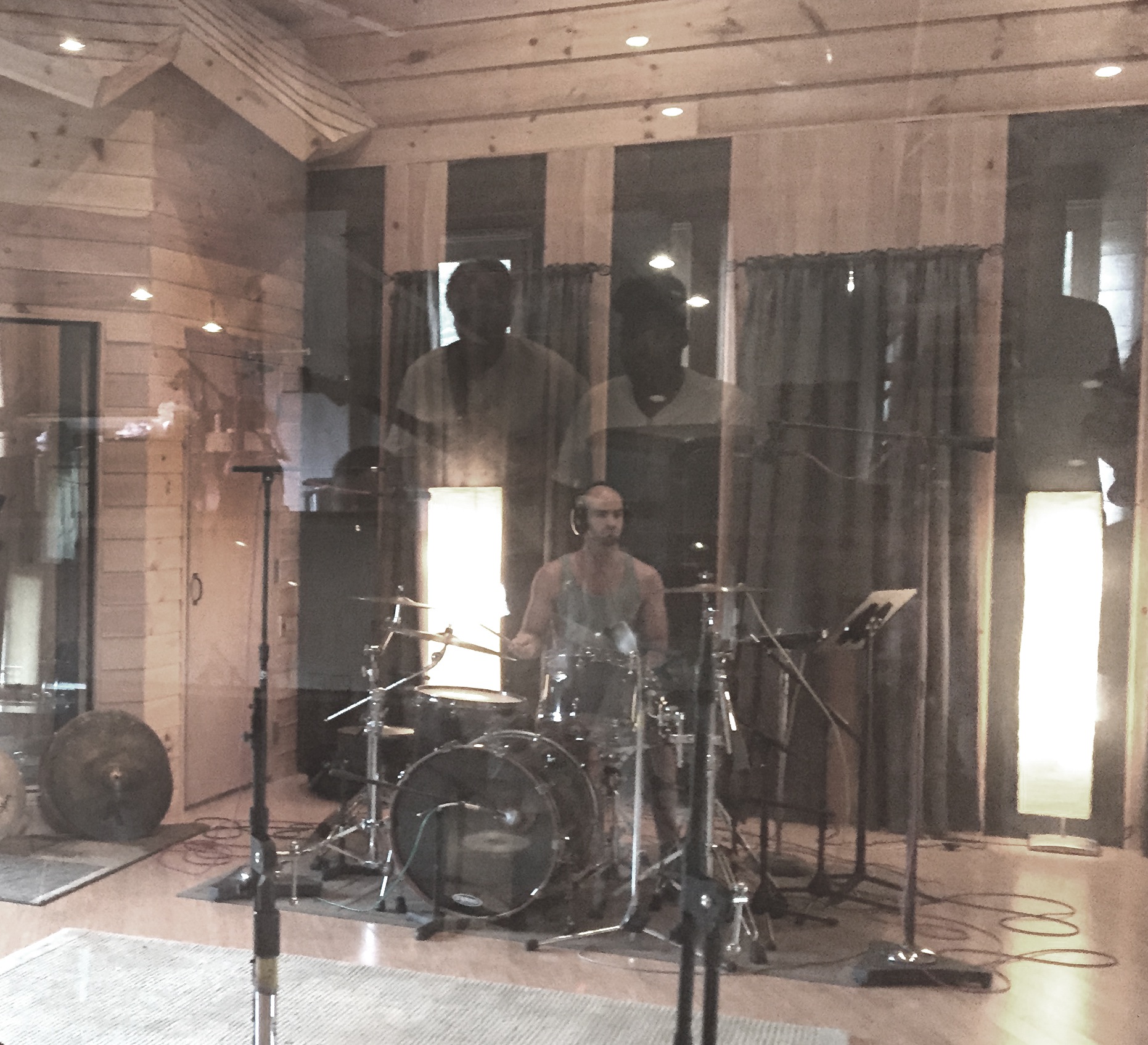 jared absolutely killing us (Billy and I reflected in the glass) with his powerful and imaginative drumming on Chant for Peace .
