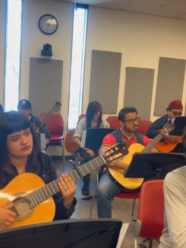 Had a fabulous time playing my new piece &lsquo;Riverside, CA&rsquo; (it&rsquo;s quail time) with the Riverside Community College Guitar Ensemble @rccguitar directed by the great Dr. Peter Curtis, who seen here playing electric guitar and conducted b